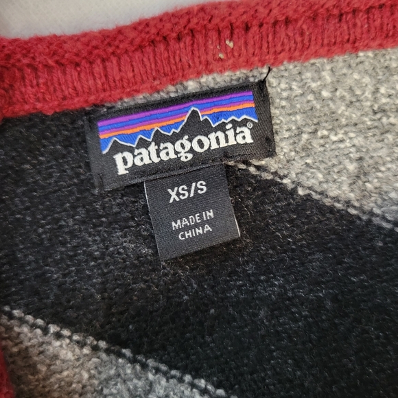 Patagonia Sweater Womens XS/S Gray Stripe Loislee Pullover Poncho - Picture 3 of 4
